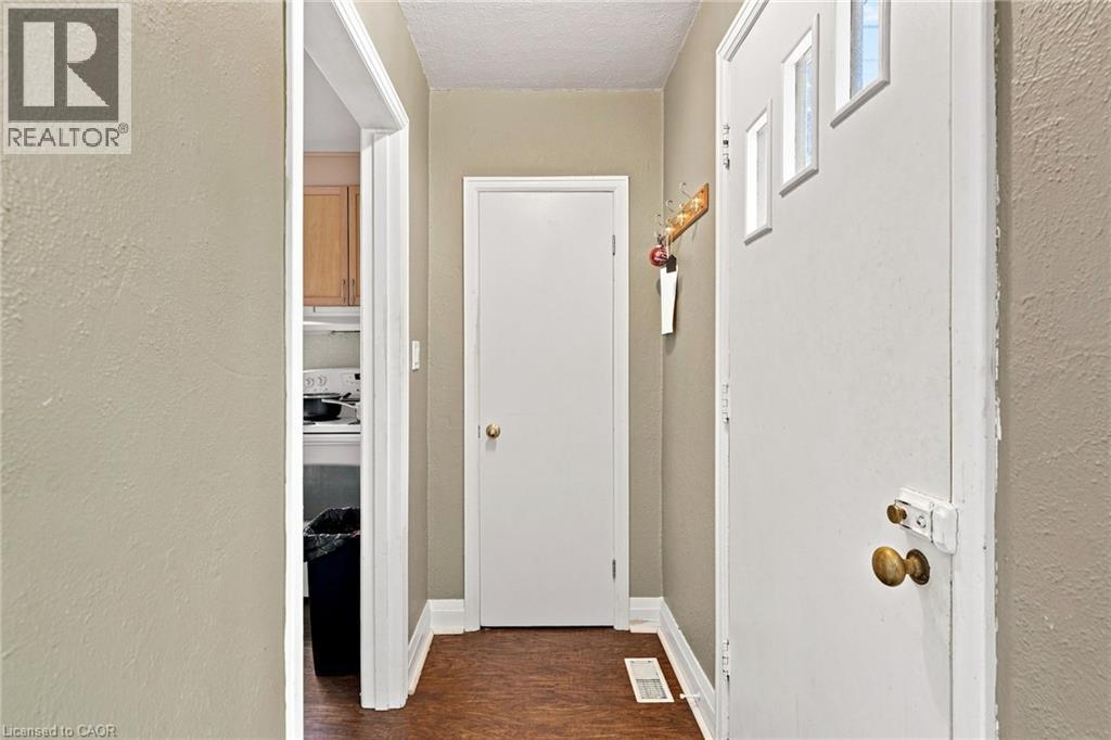 299 West 5Th Street, Hamilton, ON - Indoor Photo Showing Other Room