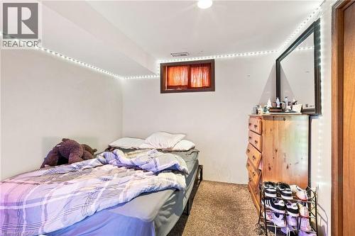 299 West 5Th Street, Hamilton, ON - Indoor Photo Showing Bedroom