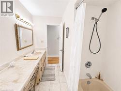 Full bathroom on main floor - 