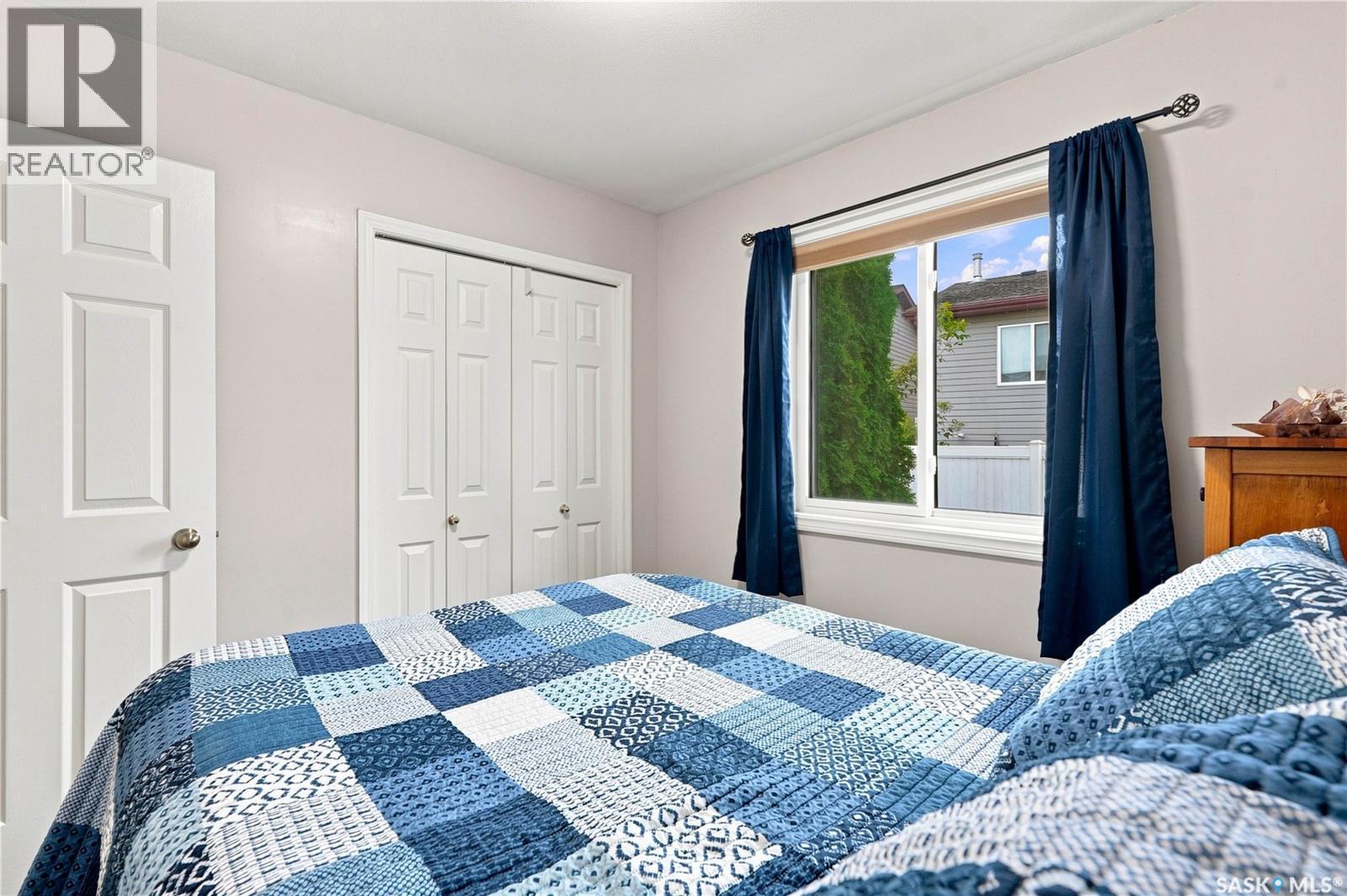 18 143 Gropper Crescent, Saskatoon, SK - Indoor Photo Showing Bedroom