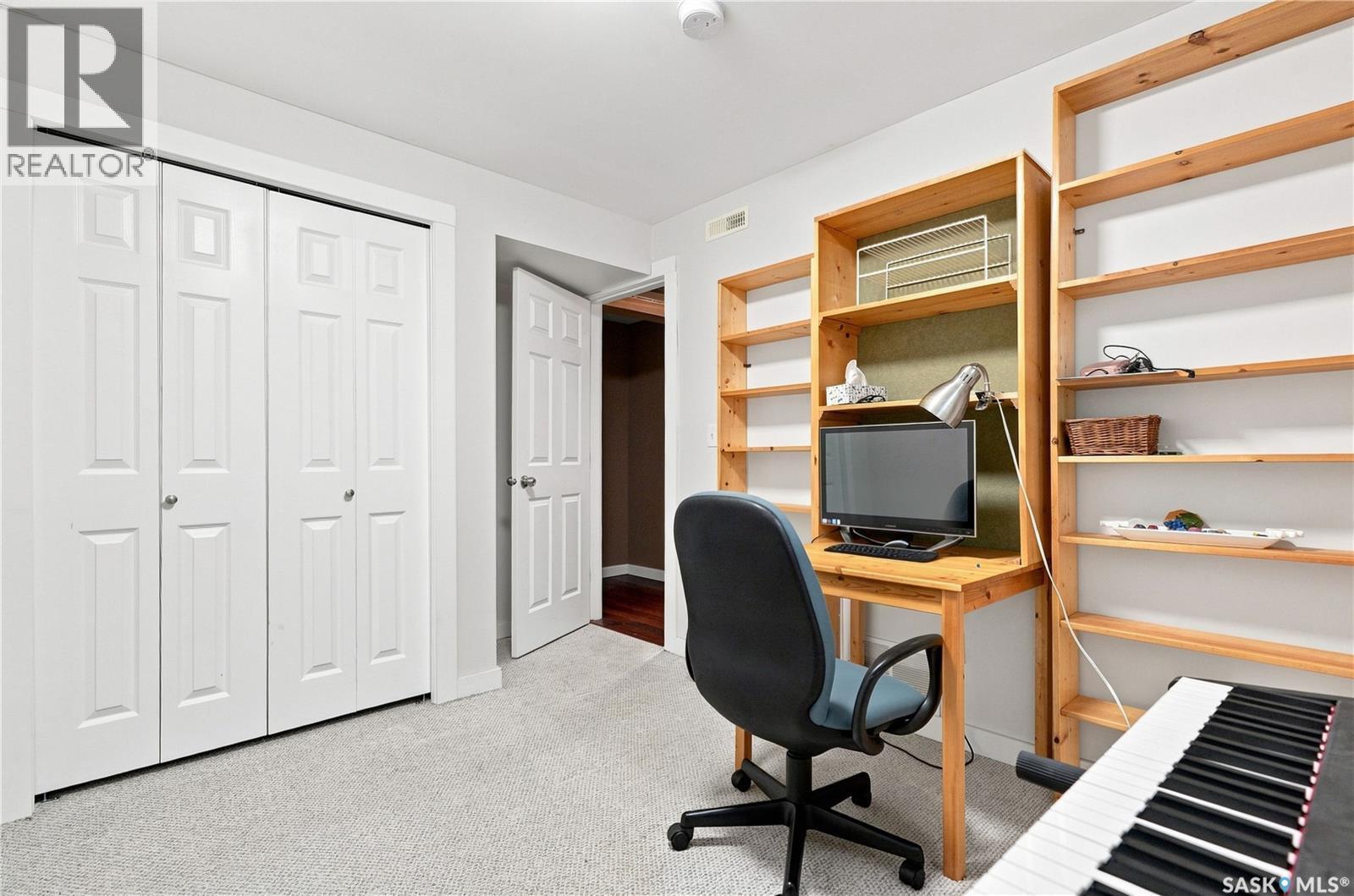 18 143 Gropper Crescent, Saskatoon, SK - Indoor Photo Showing Office