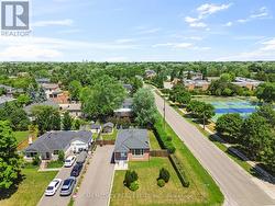 UPPER - 544 SANDMERE PLACE Oakville, ON L6L 4G4
