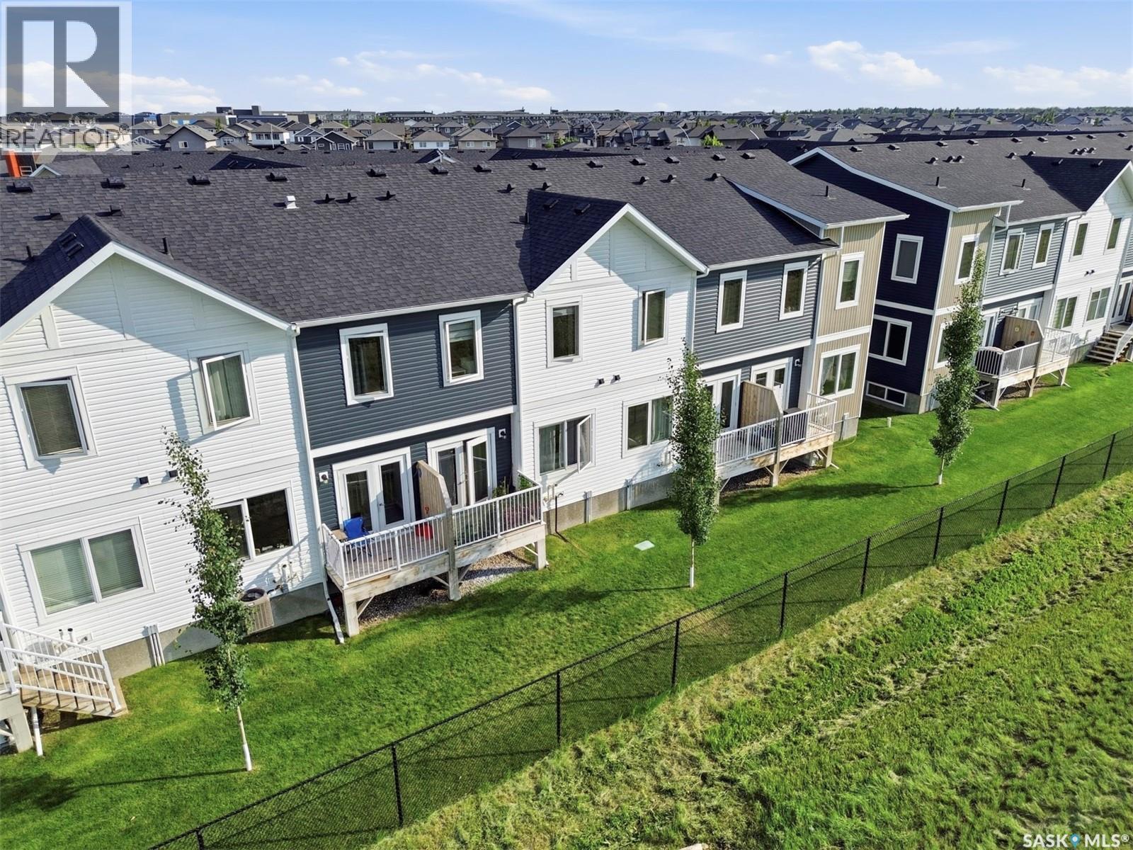 31 510 Kloppenburg Crescent, Saskatoon, SK - Outdoor