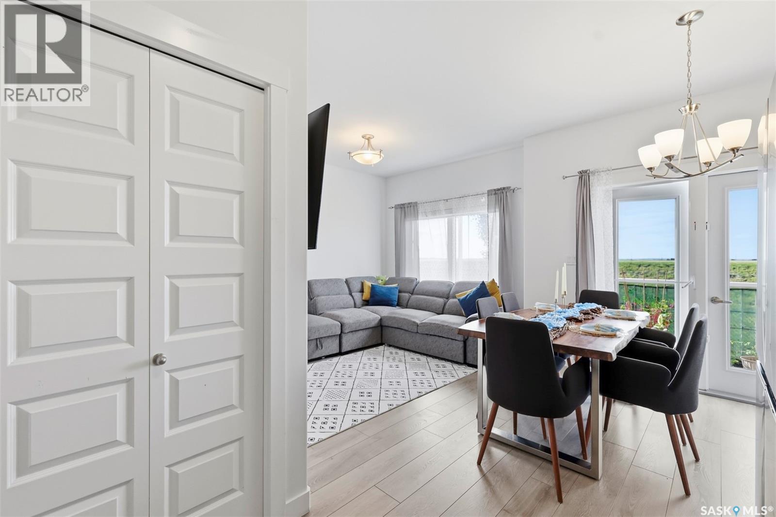 31 510 Kloppenburg Crescent, Saskatoon, SK - Indoor