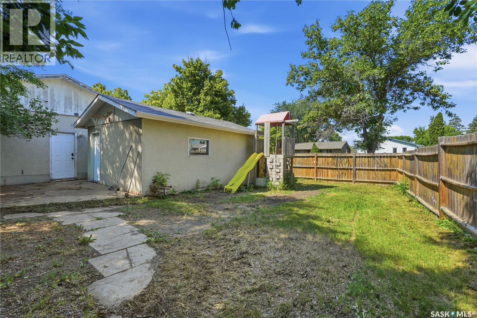 3234 Maxwell Street, Saskatoon, SK - Outdoor