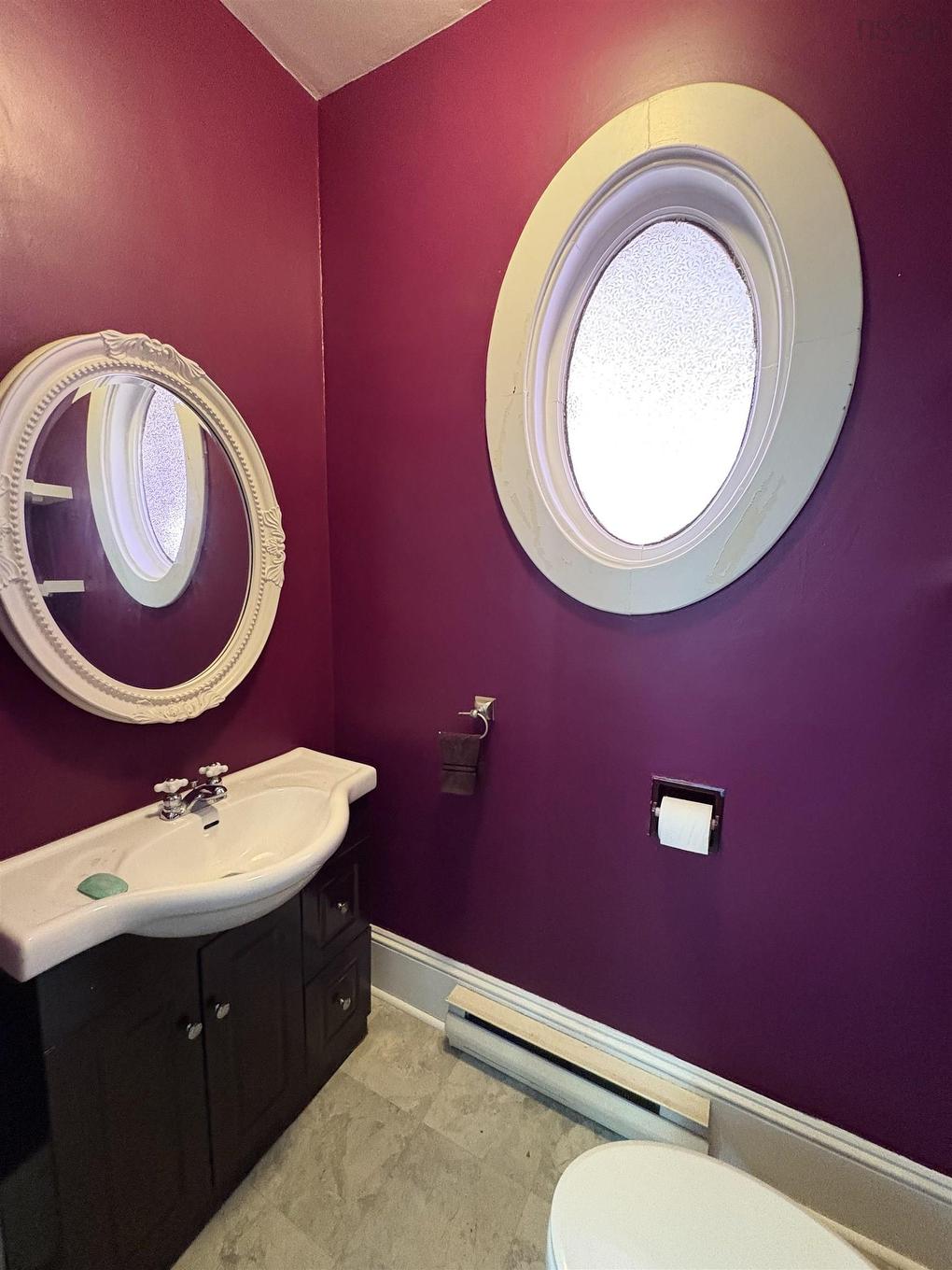11 Victoria Avenue, Stellarton, NS - Indoor Photo Showing Bathroom