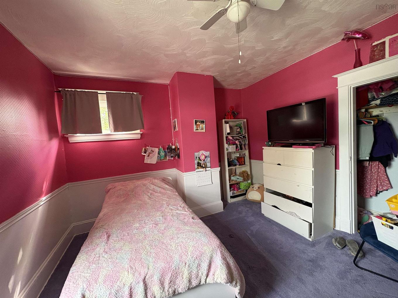 11 Victoria Avenue, Stellarton, NS - Indoor Photo Showing Bedroom