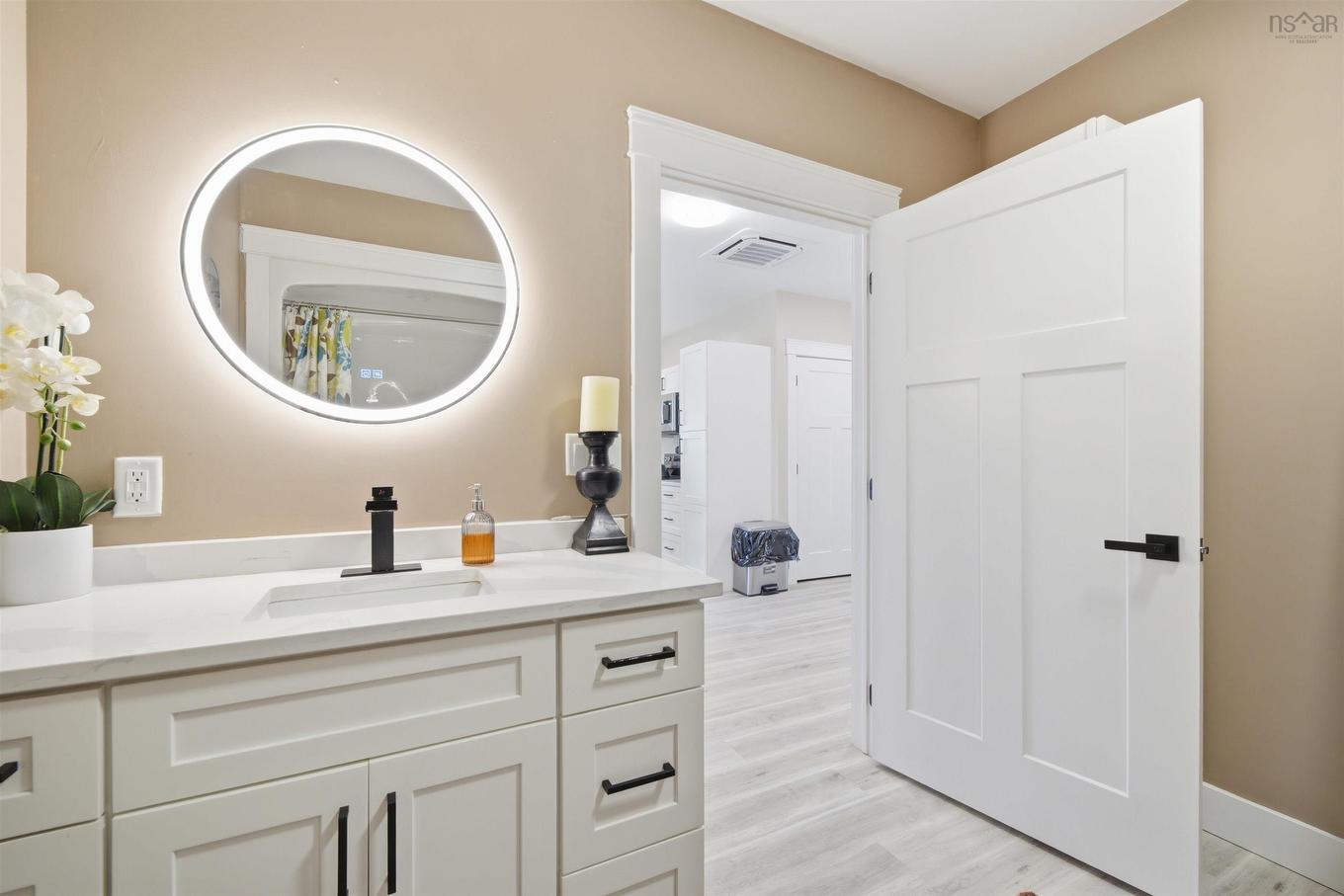 520 Truro Heights Road, Truro Heights, NS - Indoor Photo Showing Bathroom