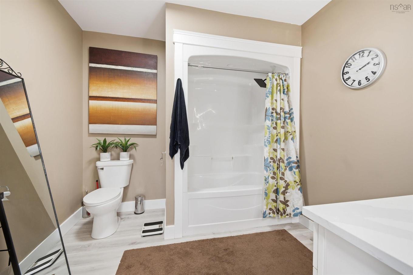 520 Truro Heights Road, Truro Heights, NS - Indoor Photo Showing Bathroom