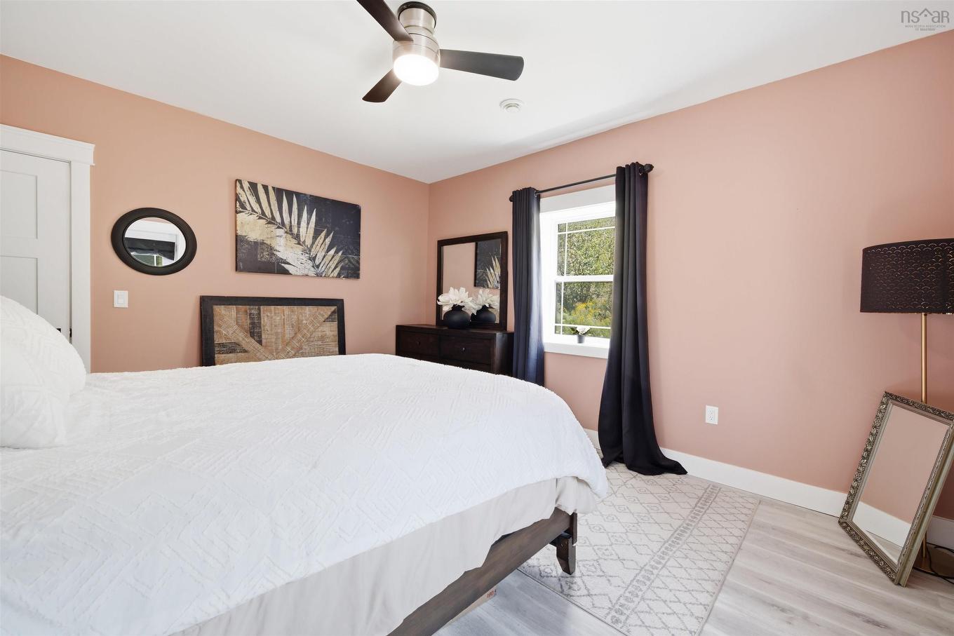 520 Truro Heights Road, Truro Heights, NS - Indoor Photo Showing Bedroom
