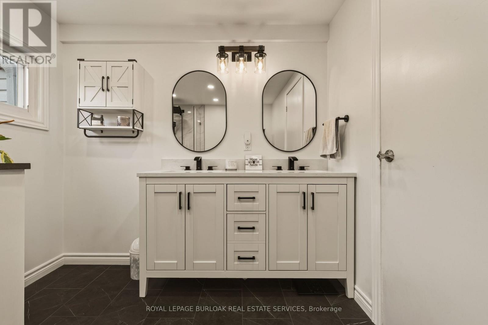 29 Hixon Road, Hamilton, ON - Indoor