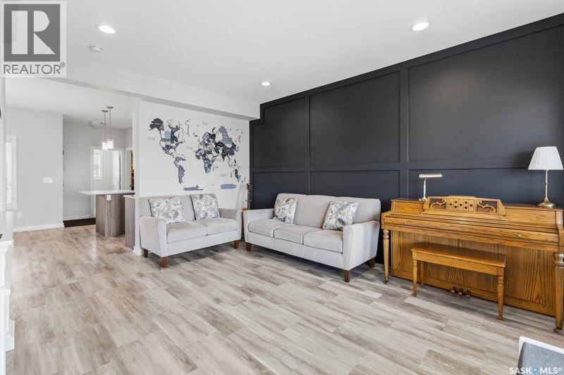 635 Evergreen Boulevard, Saskatoon, SK - Indoor