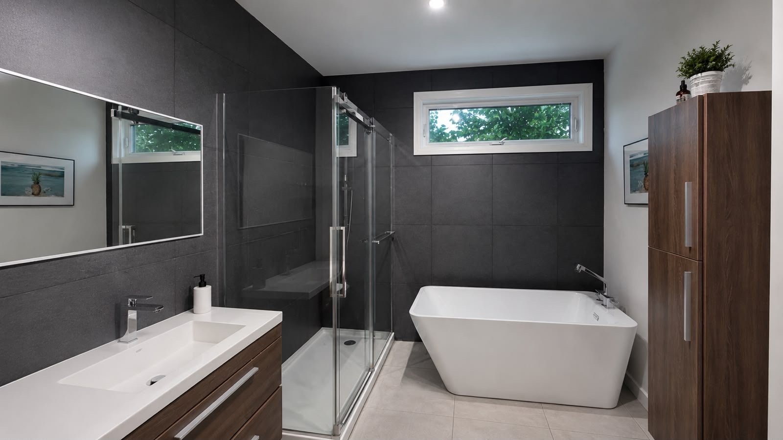 Salle de bains - 1739 Rue Lavoie, Laval (Vimont), QC - Indoor Photo Showing Bathroom