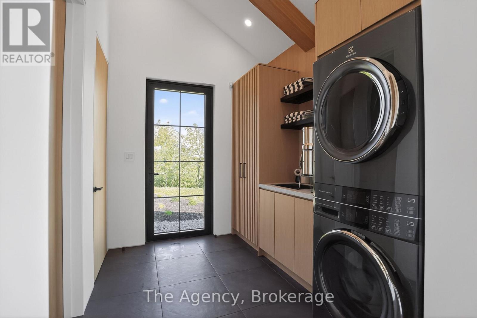 716555 1St Line E, Mulmur, ON - Indoor Photo Showing Laundry Room