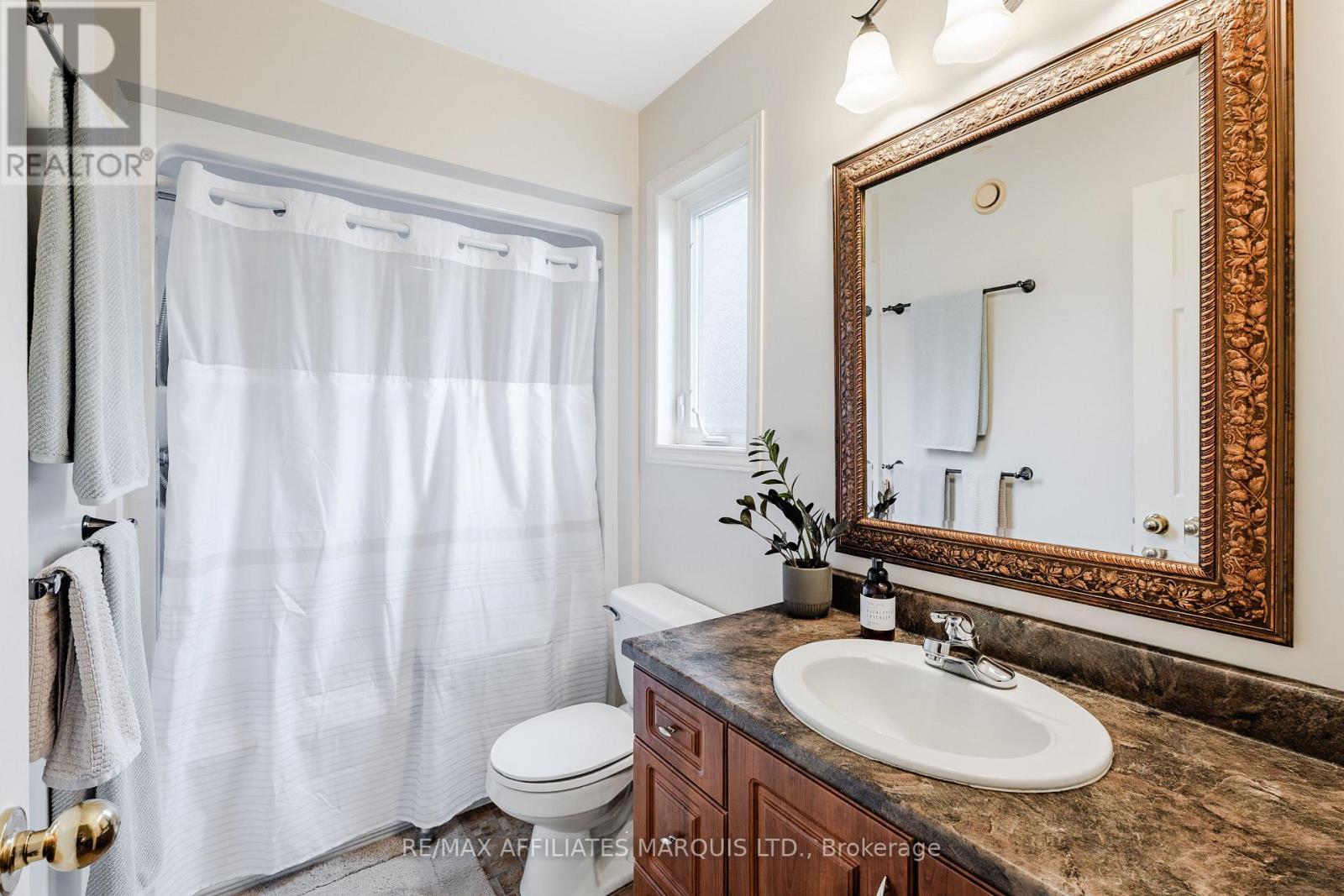 2230 Glen Brook Drive, Cornwall, ON - Indoor Photo Showing Bathroom