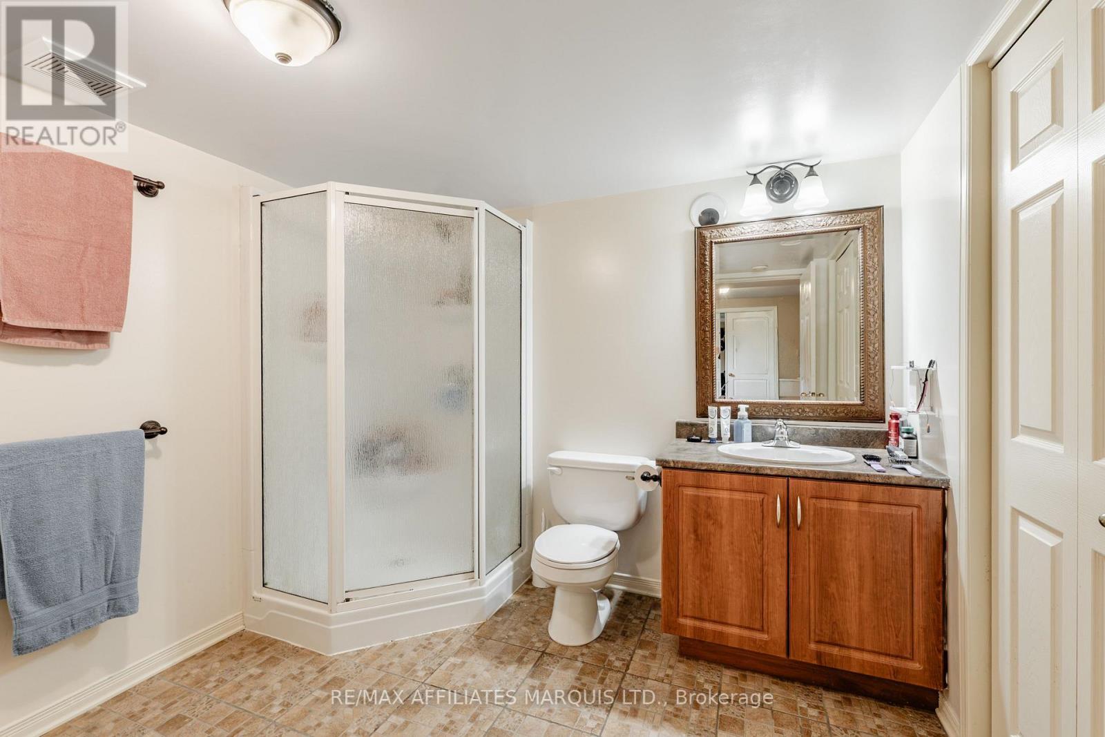 2230 Glen Brook Drive, Cornwall, ON - Indoor Photo Showing Bathroom
