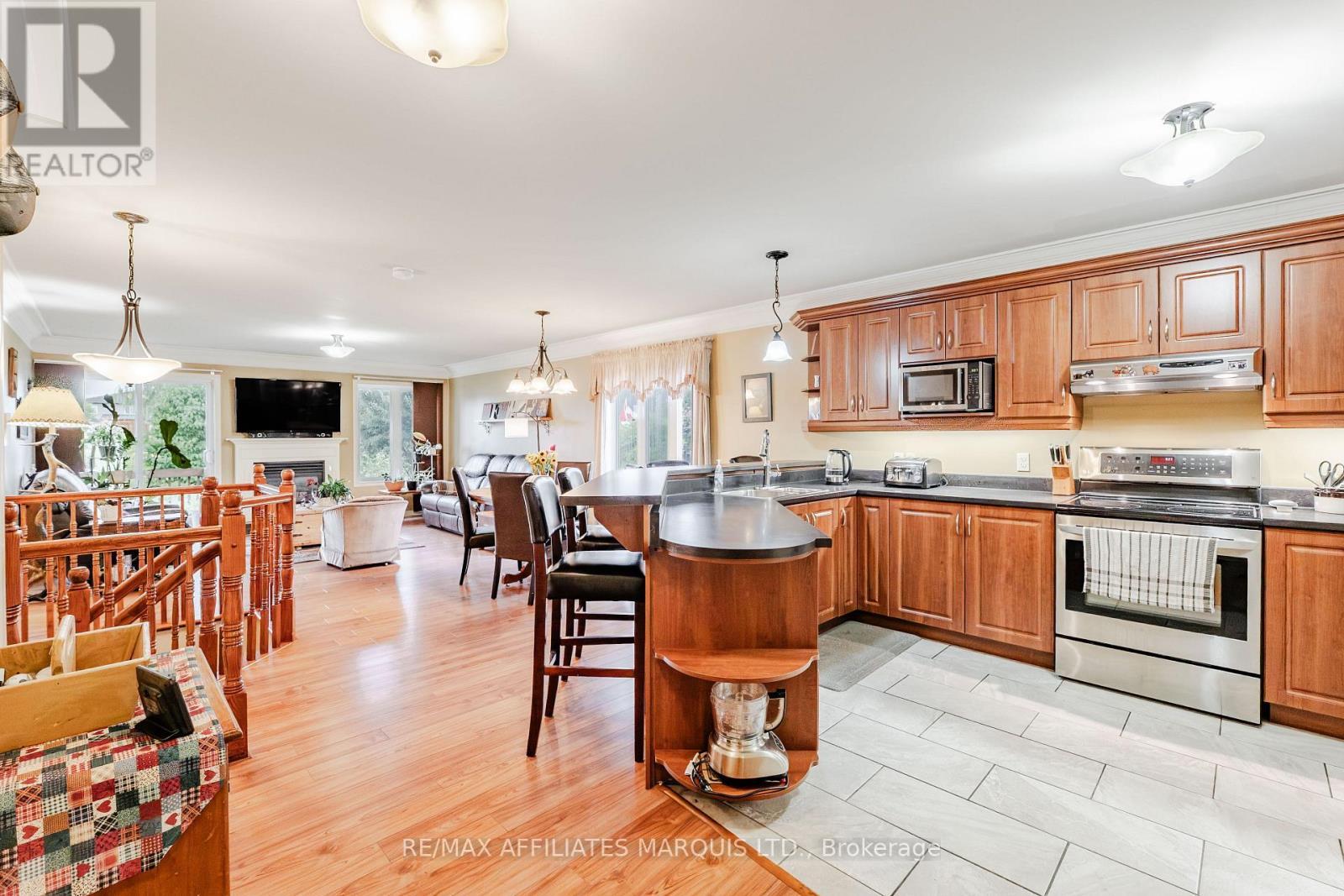 2230 Glen Brook Drive, Cornwall, ON - Indoor Photo Showing Kitchen With Double Sink