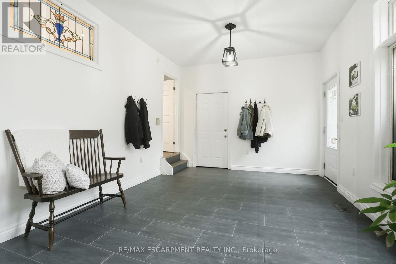2000 15Th Side Road, Milton, ON - Indoor Photo Showing Other Room