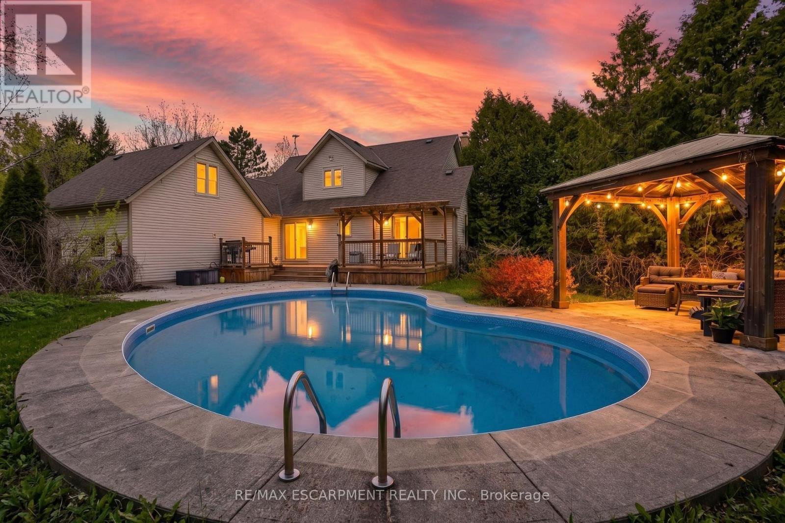 2000 15Th Side Road, Milton, ON - Outdoor With In Ground Pool With Deck Patio Veranda With Backyard