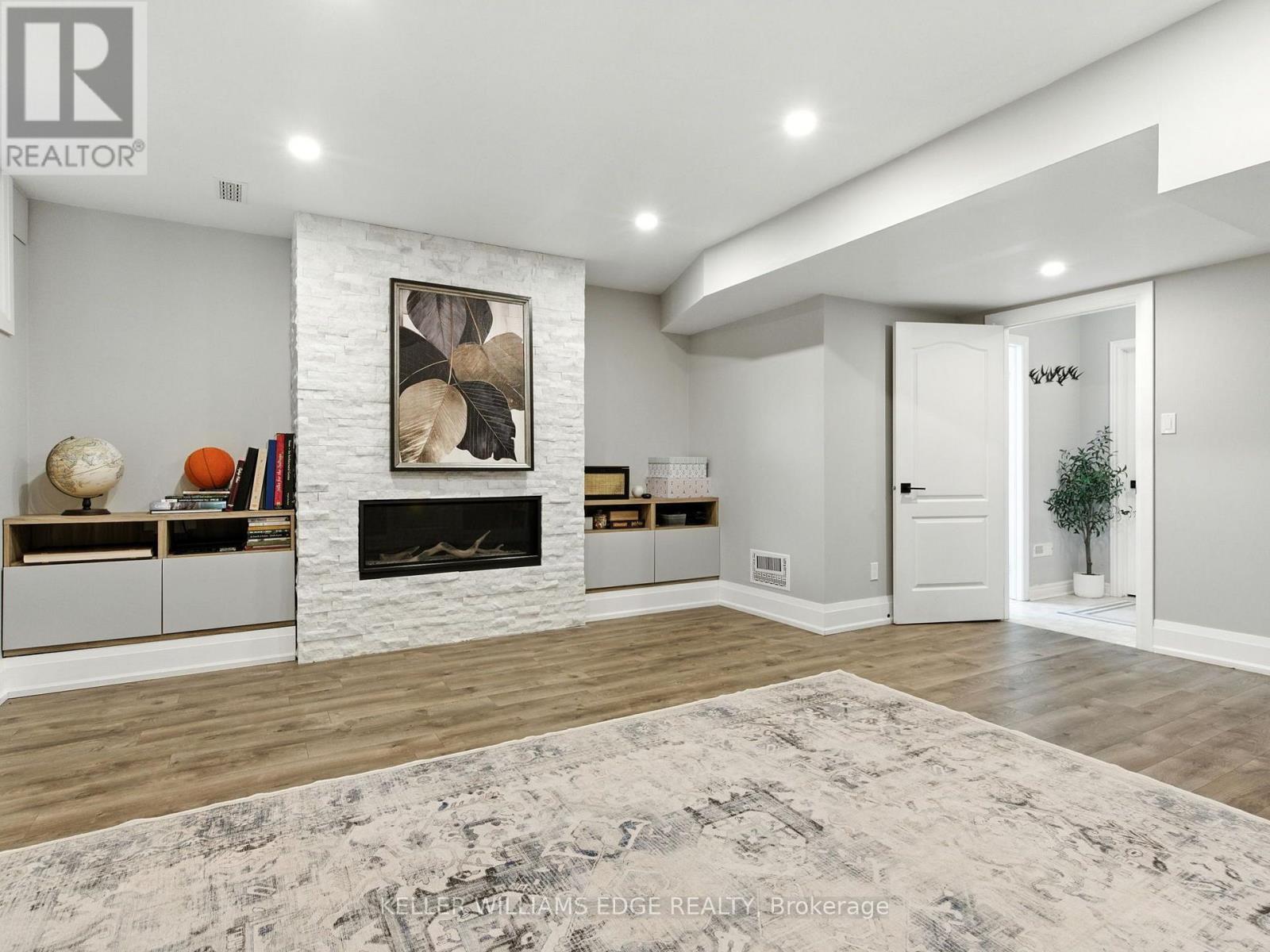 200 Giddings Crescent, Milton, ON - Indoor