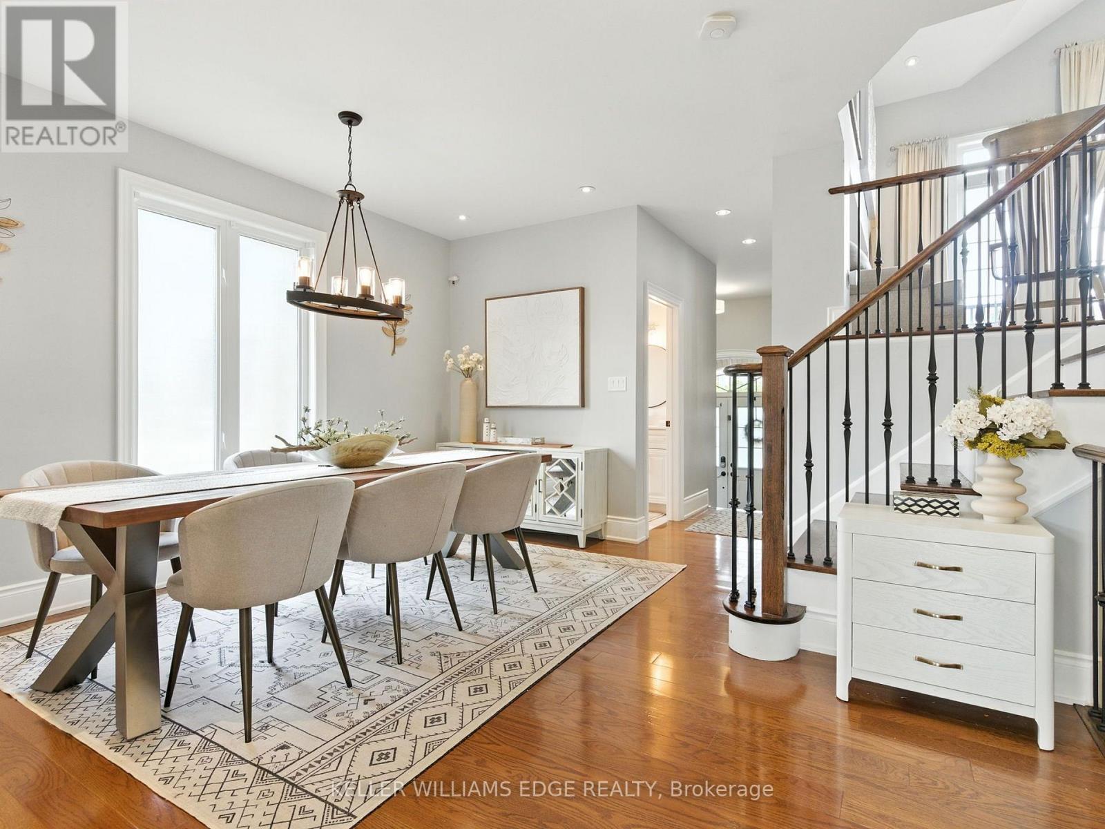200 Giddings Crescent, Milton, ON - Indoor Photo Showing Dining Room