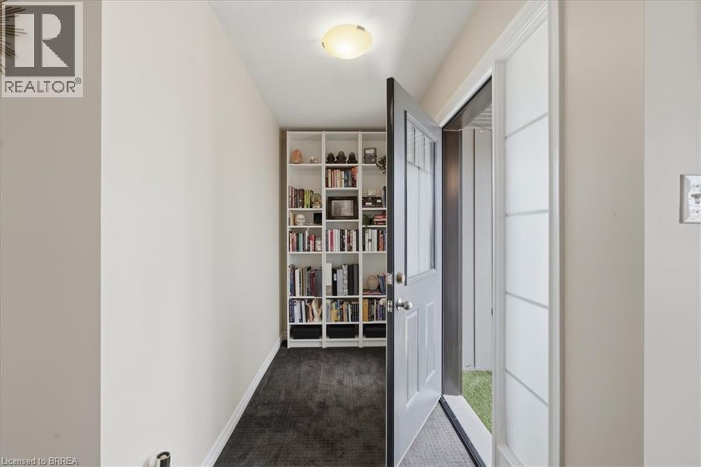 14 Mcqueen Drive, Paris, ON - Indoor Photo Showing Other Room