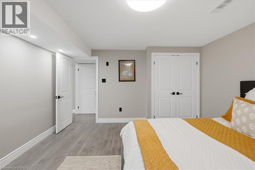 14 Mcqueen Drive, Paris, ON - Indoor Photo Showing Bedroom