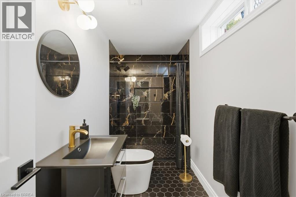14 Mcqueen Drive, Paris, ON - Indoor