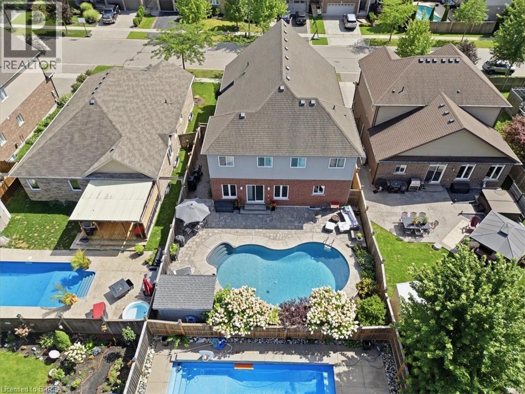 14 Mcqueen Drive, Paris, ON - Outdoor With In Ground Pool