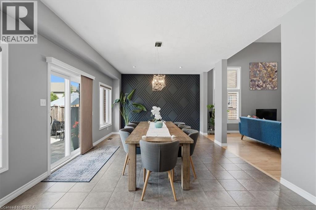 14 Mcqueen Drive, Paris, ON - Indoor