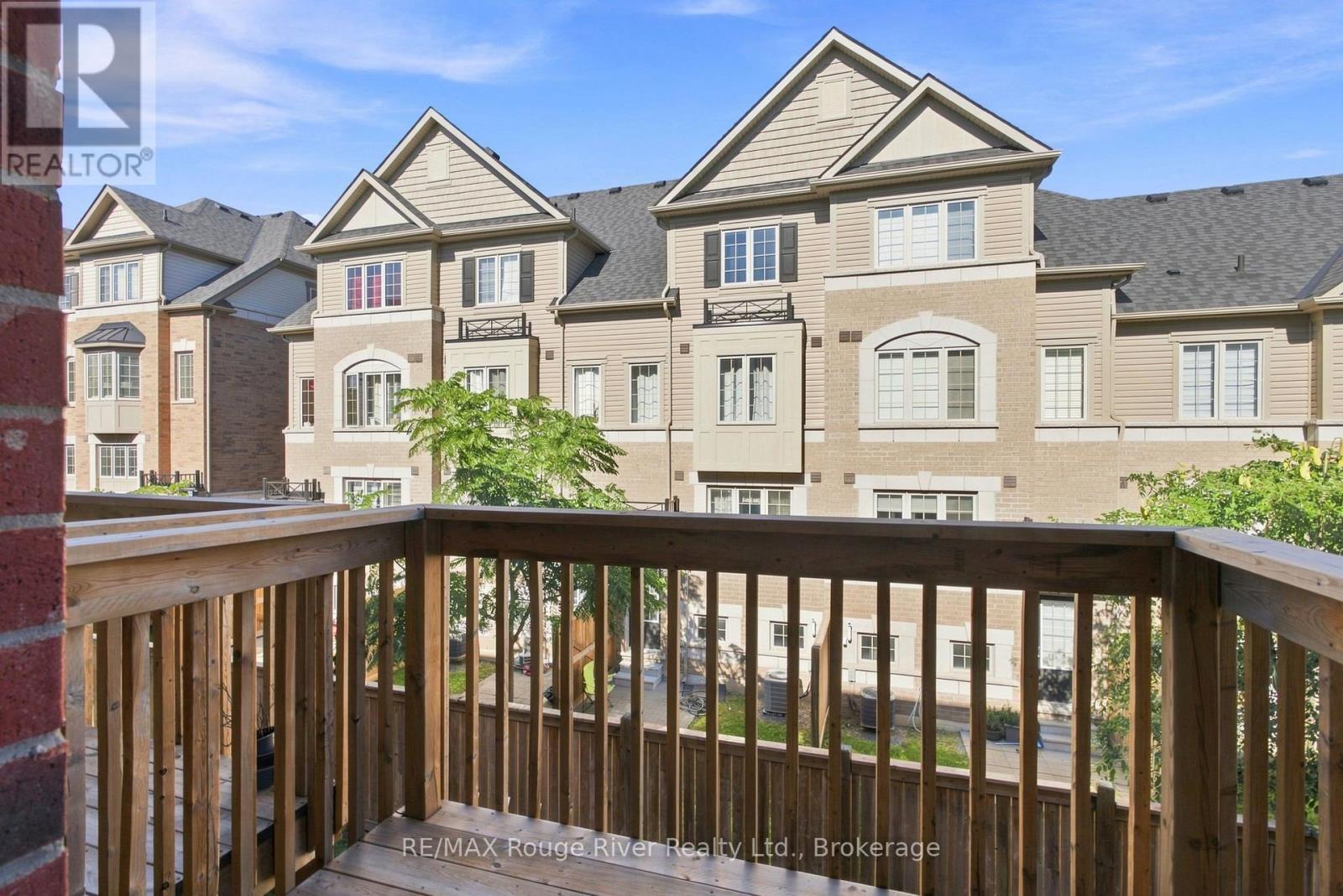 2607 Magdalen Path W, Oshawa (Windfields), ON - Outdoor With Balcony With Facade