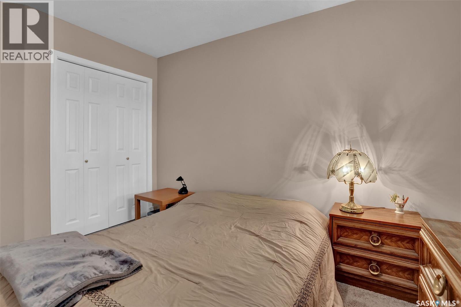 4926 Marigold Drive, Regina, SK - Indoor Photo Showing Bedroom