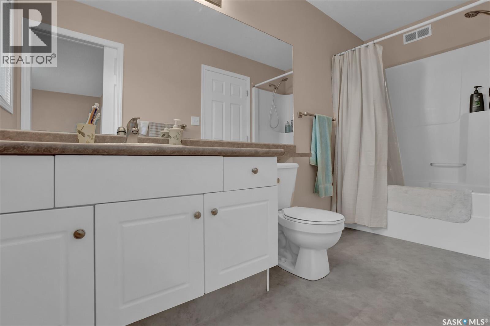 4926 Marigold Drive, Regina, SK - Indoor Photo Showing Bathroom