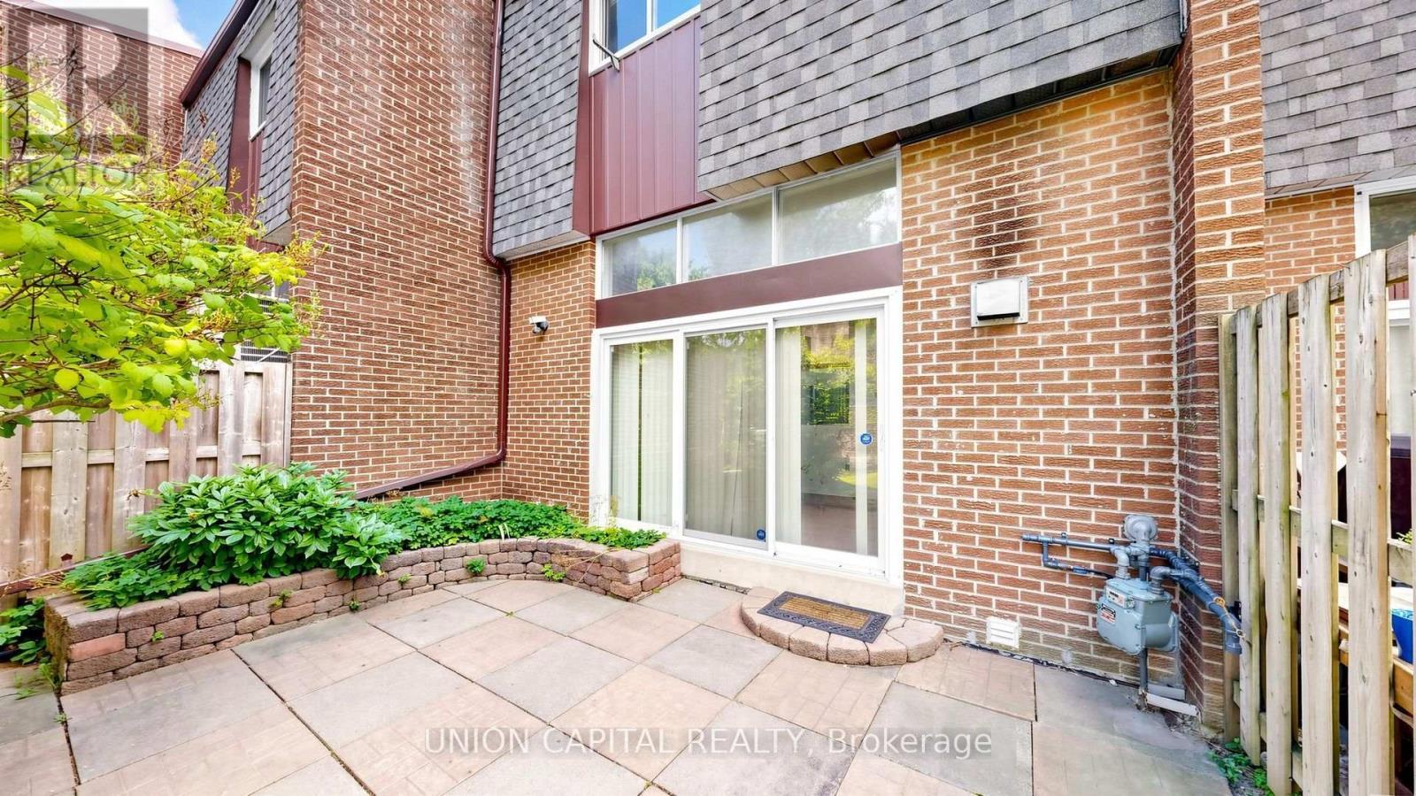 6 Windy Golf Way, Toronto, ON - Outdoor
