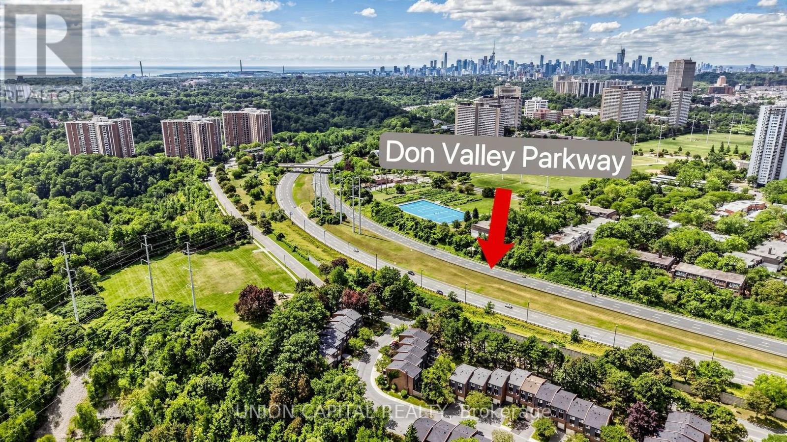6 Windy Golf Way, Toronto, ON - Outdoor With View