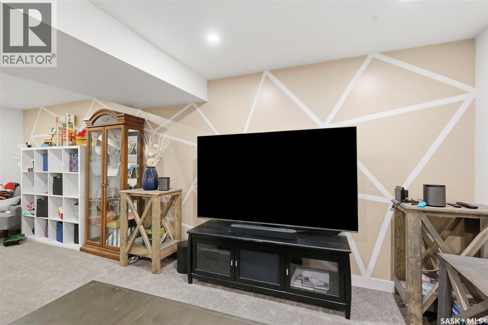 2508 Preston Avenue S, Saskatoon, SK - Indoor