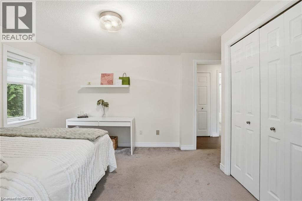 2000 15 Side Road, Milton, ON - Indoor Photo Showing Bedroom