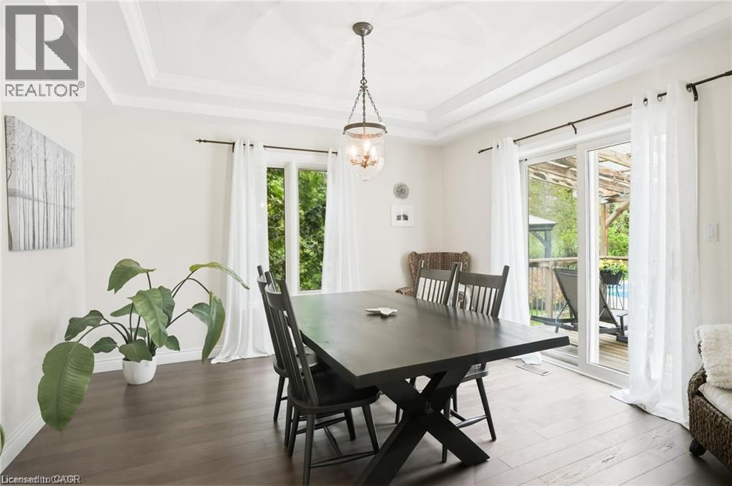 2000 15 Side Road, Milton, ON - Indoor Photo Showing Dining Room