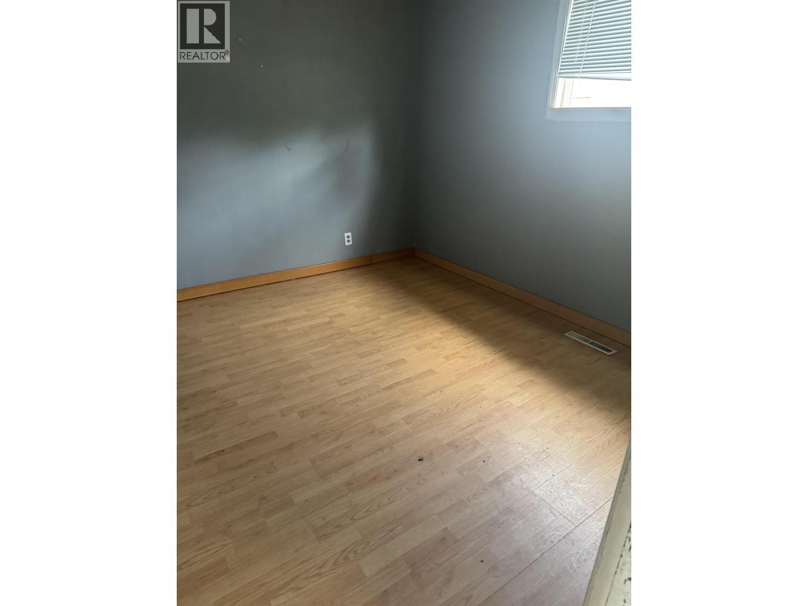 20 Kerry Crescent, Mackenzie, BC - Indoor Photo Showing Other Room
