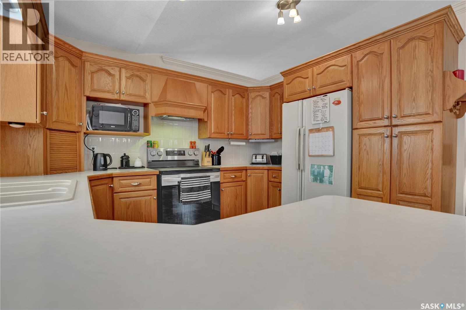 1146 Selo Place, Regina, SK - Indoor Photo Showing Kitchen