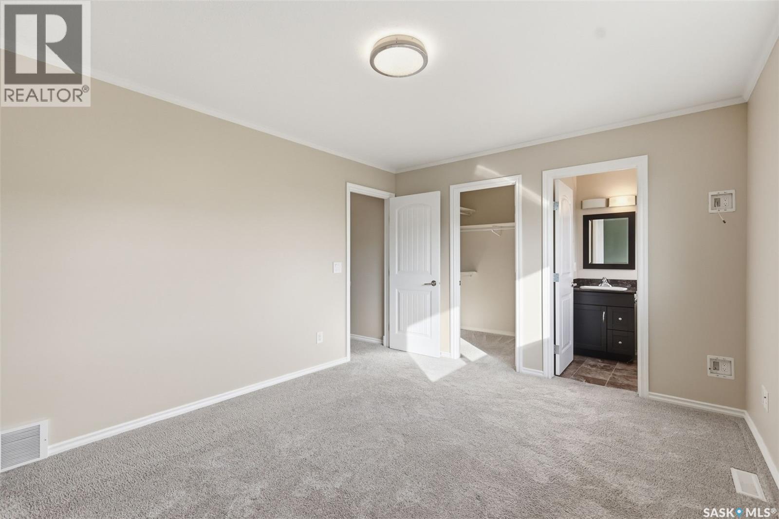 360 Willowgrove Lane, Saskatoon, SK - Indoor