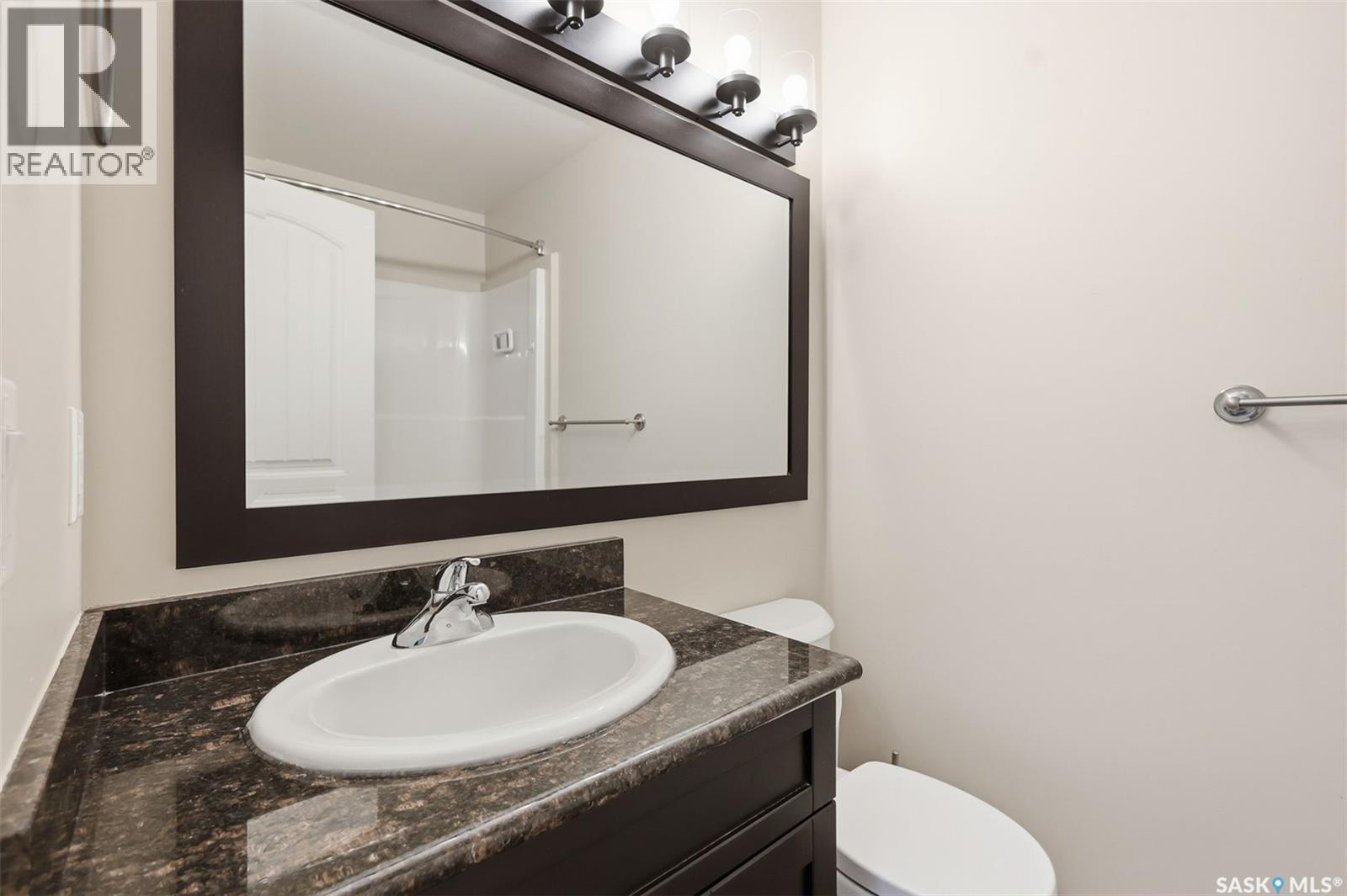 360 Willowgrove Lane, Saskatoon, SK - Indoor Photo Showing Bathroom