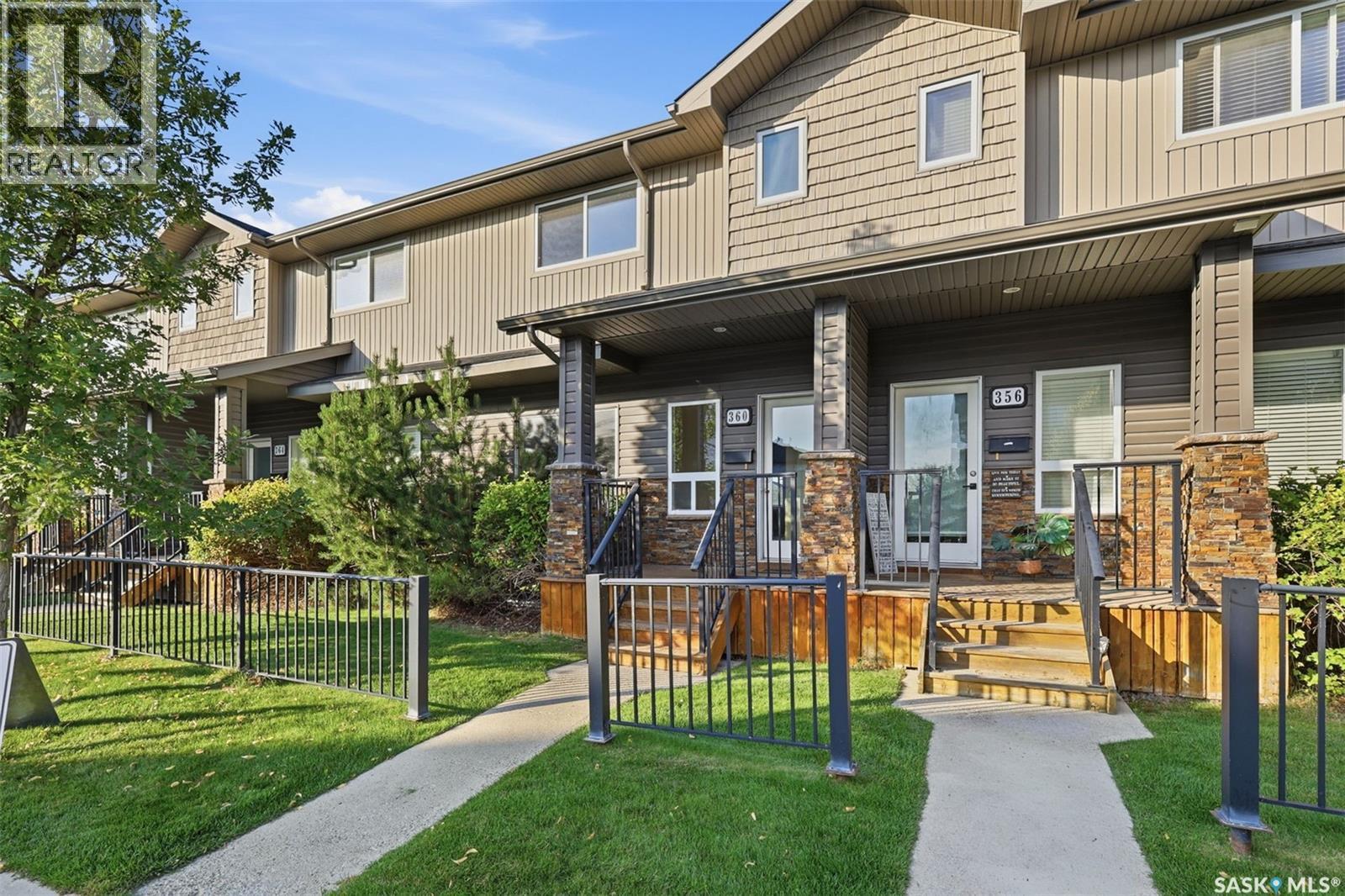 360 Willowgrove Lane, Saskatoon, SK - Outdoor With Deck Patio Veranda