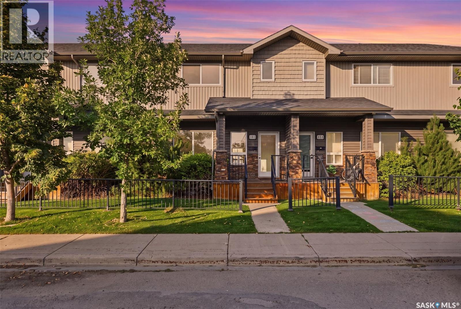 360 Willowgrove Lane, Saskatoon, SK - Outdoor