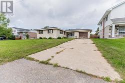 3 CLARK STREET Kapuskasing, ON P5N 1L3