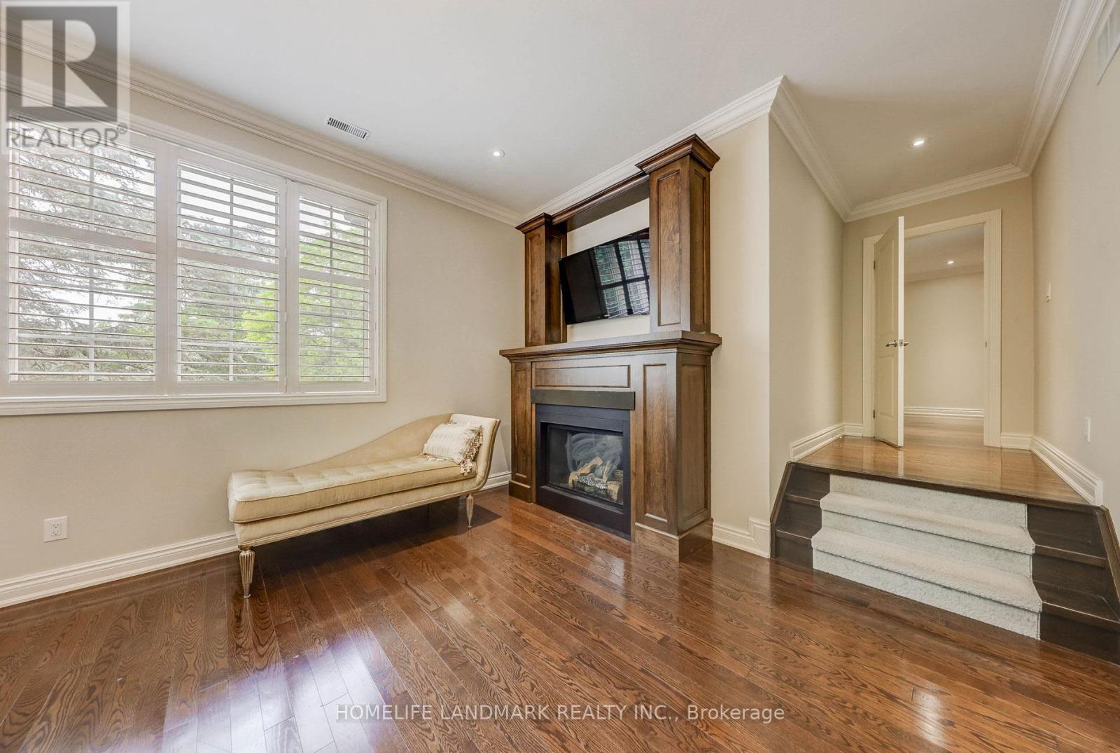 38 Misty Crescent, Toronto, ON - Indoor With Fireplace