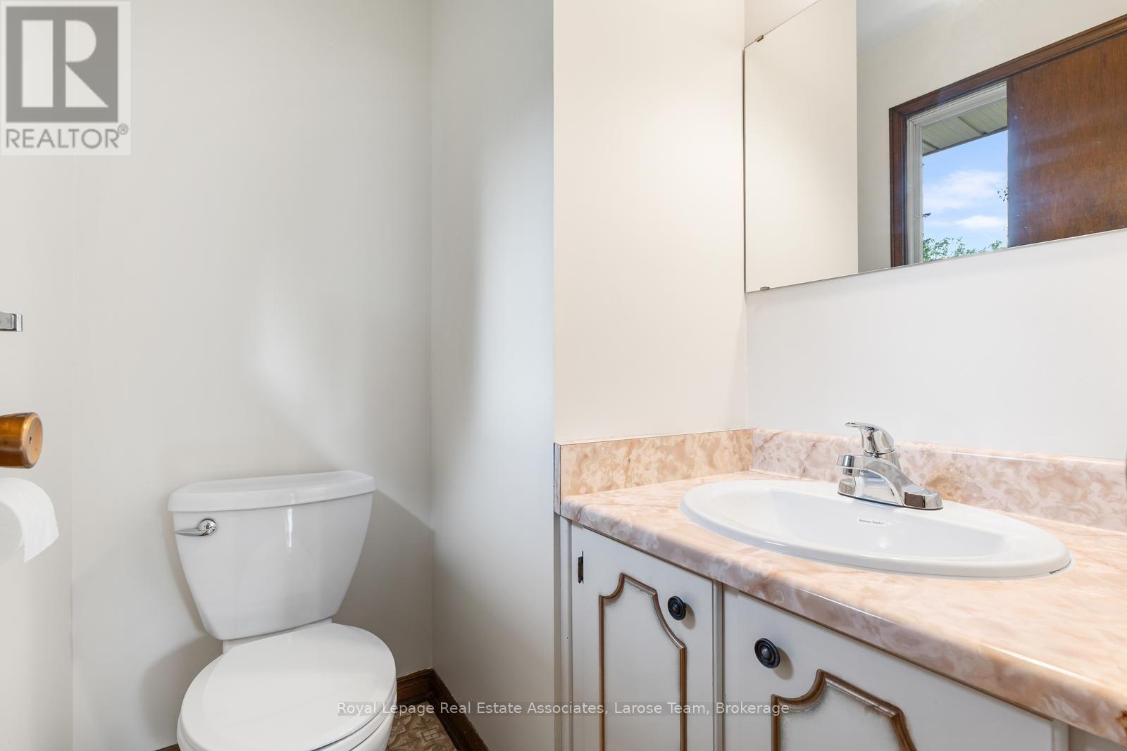 1344 Kenmuir Avenue, Mississauga, ON - Indoor Photo Showing Bathroom