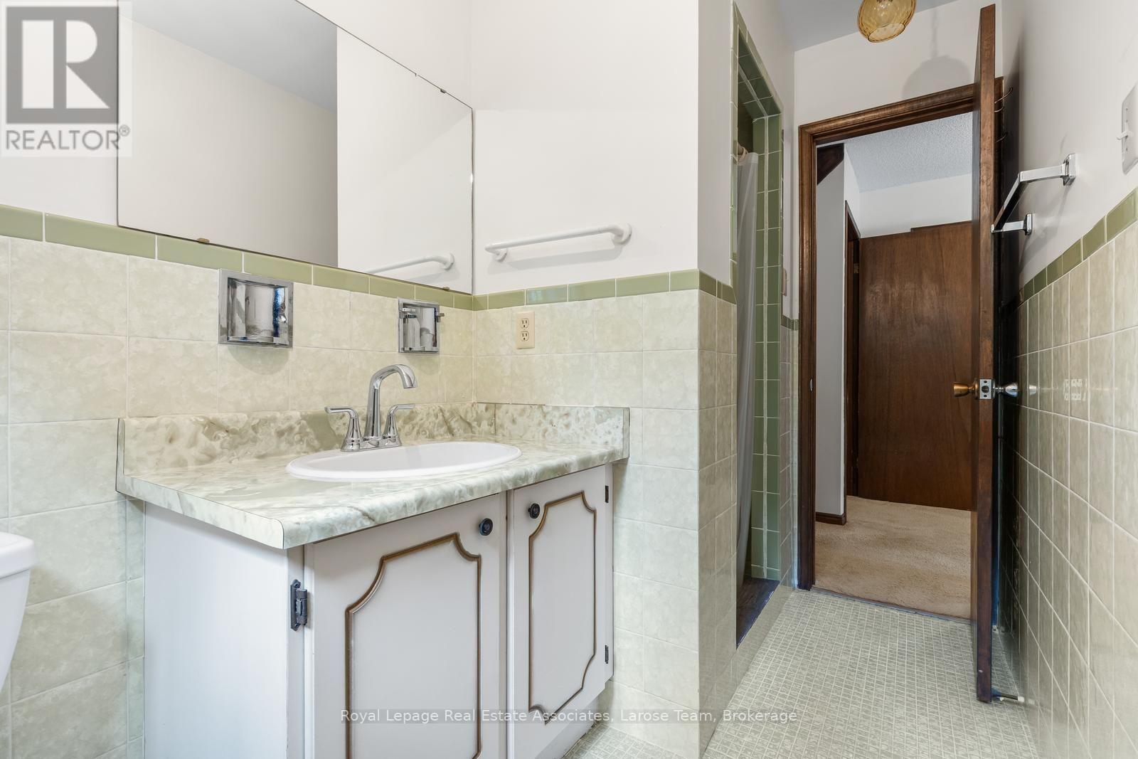 1344 Kenmuir Avenue, Mississauga, ON - Indoor Photo Showing Bathroom