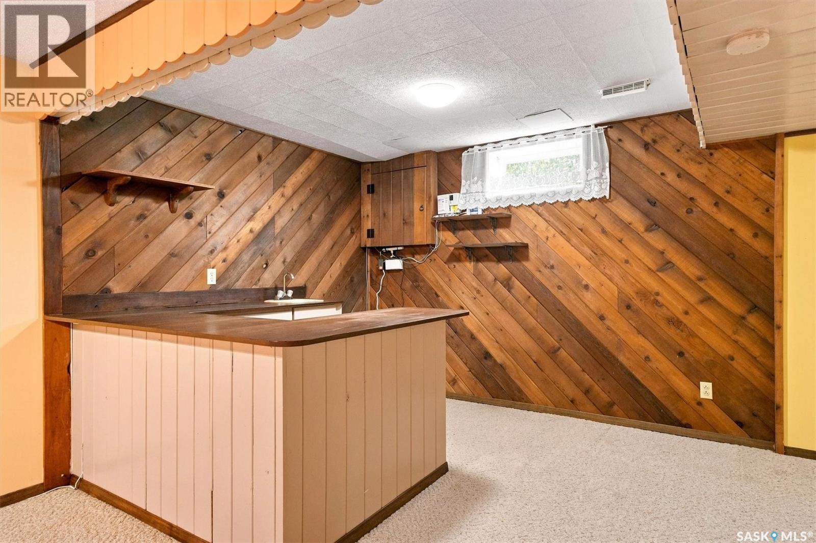 1202 Mccormack Road, Saskatoon, SK - Indoor
