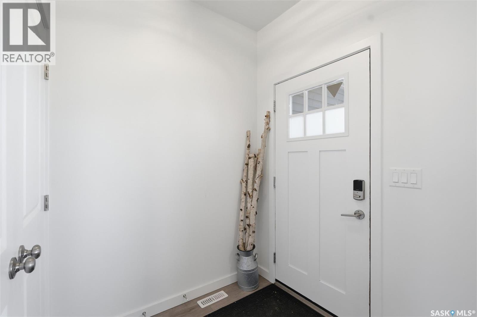 520 Brighton Gate, Saskatoon, SK - Indoor Photo Showing Other Room